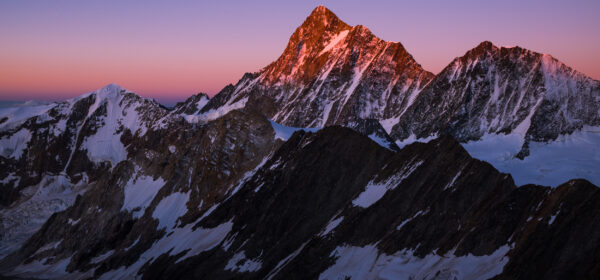 Finsteraarhorn bei Morgenrot