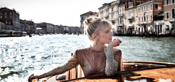 Melanie-Laurent-1536x1024